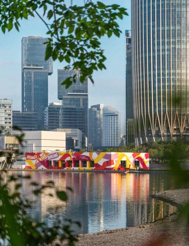 地深圳湾万象城如何重塑湾区封面?ky开元棋牌从商业顶流到艺文高(图2) 地深圳湾万象城如何重塑湾区封面?ky开元棋牌从商业顶流到艺文高(图2)