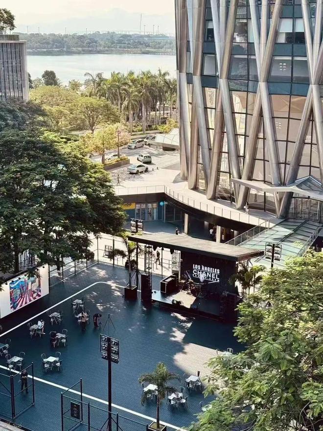 地深圳湾万象城如何重塑湾区封面？ky开元棋牌从商业顶流到艺文高(图7)