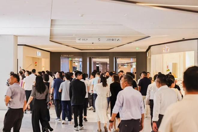 地深圳湾万象城如何重塑湾区封面?ky开元棋牌从商业顶流到艺文高(图11) 地深圳湾万象城如何重塑湾区封面?ky开元棋牌从商业顶流到艺文高(图11)