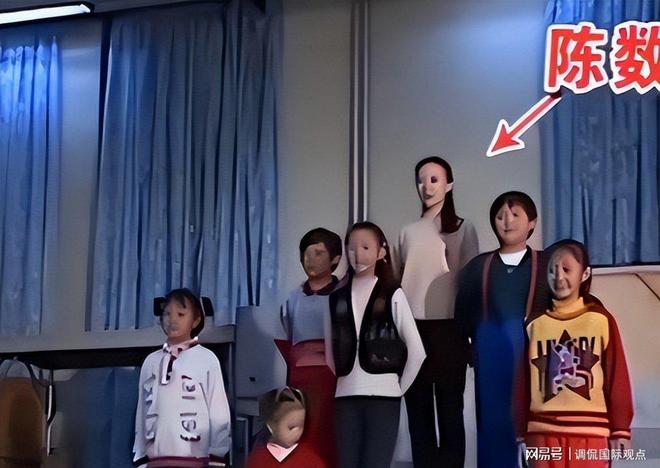 今变了样貌的陈数体会到了婚姻的冷暖开元棋牌试玩嫁给二婚丈夫14年后如(图13)